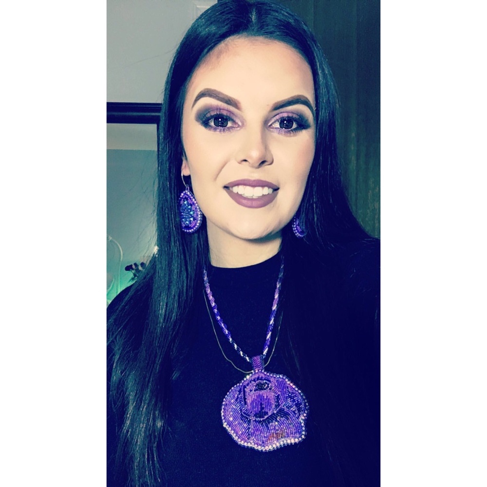 Meet your Posher, Checheyenne
